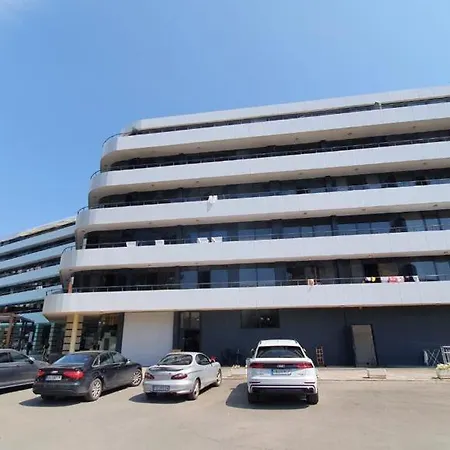Boomerang Residence Apartment