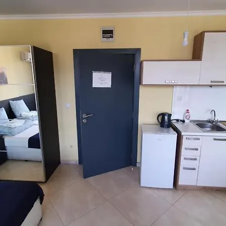 Boomerang Residence Apartment Sunny Beach